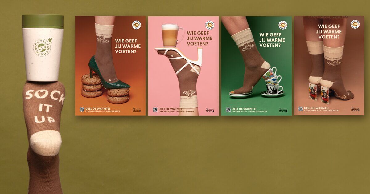 Posters met reclame voor de Bagels & Beans sok.
